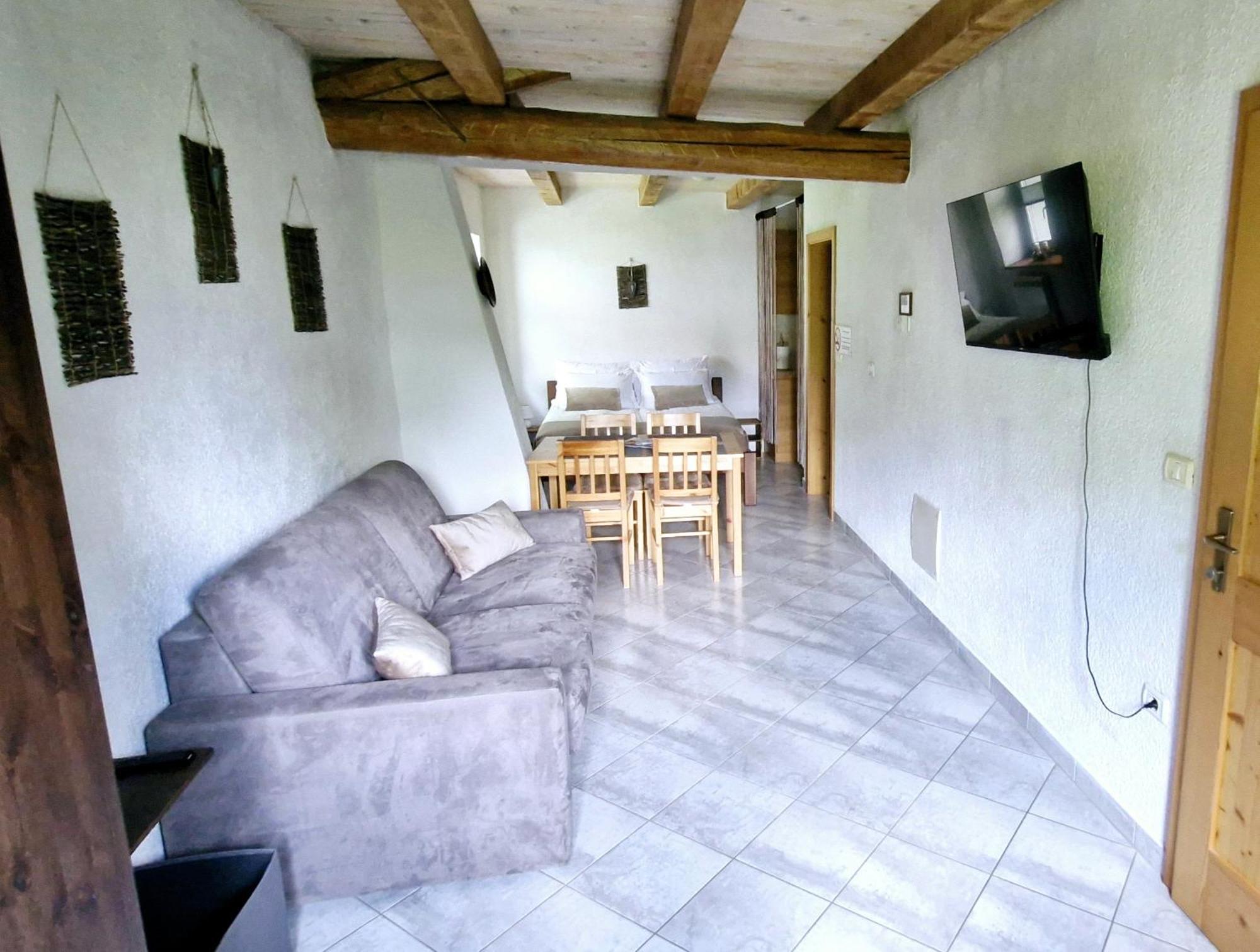Guesthouse Idila Pod Nanosom Сеножече Екстер'єр фото