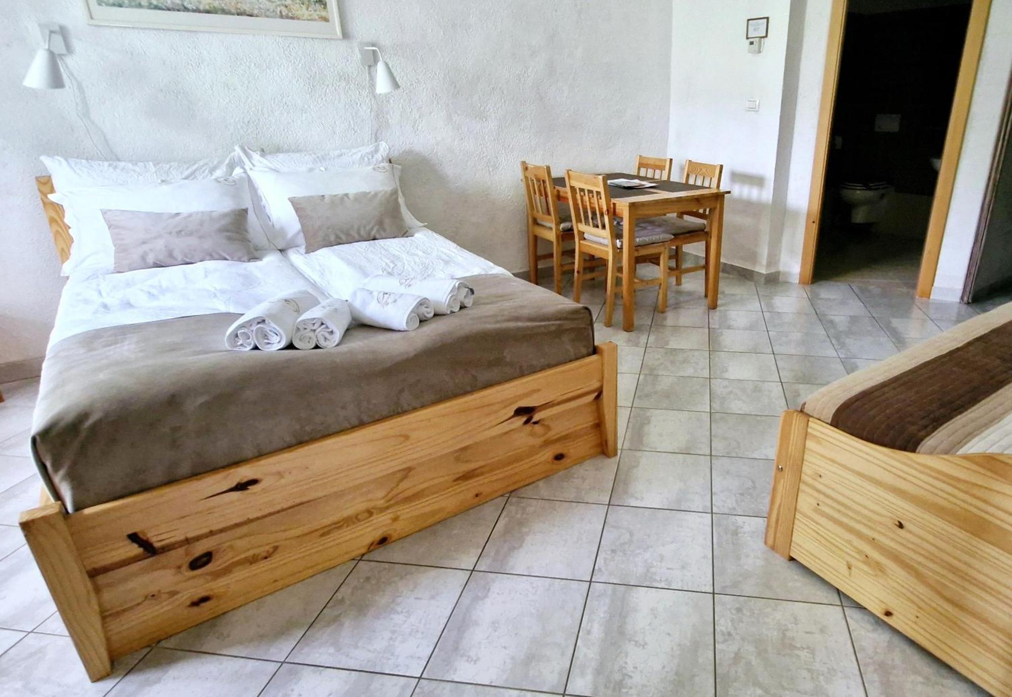 Guesthouse Idila Pod Nanosom Сеножече Екстер'єр фото